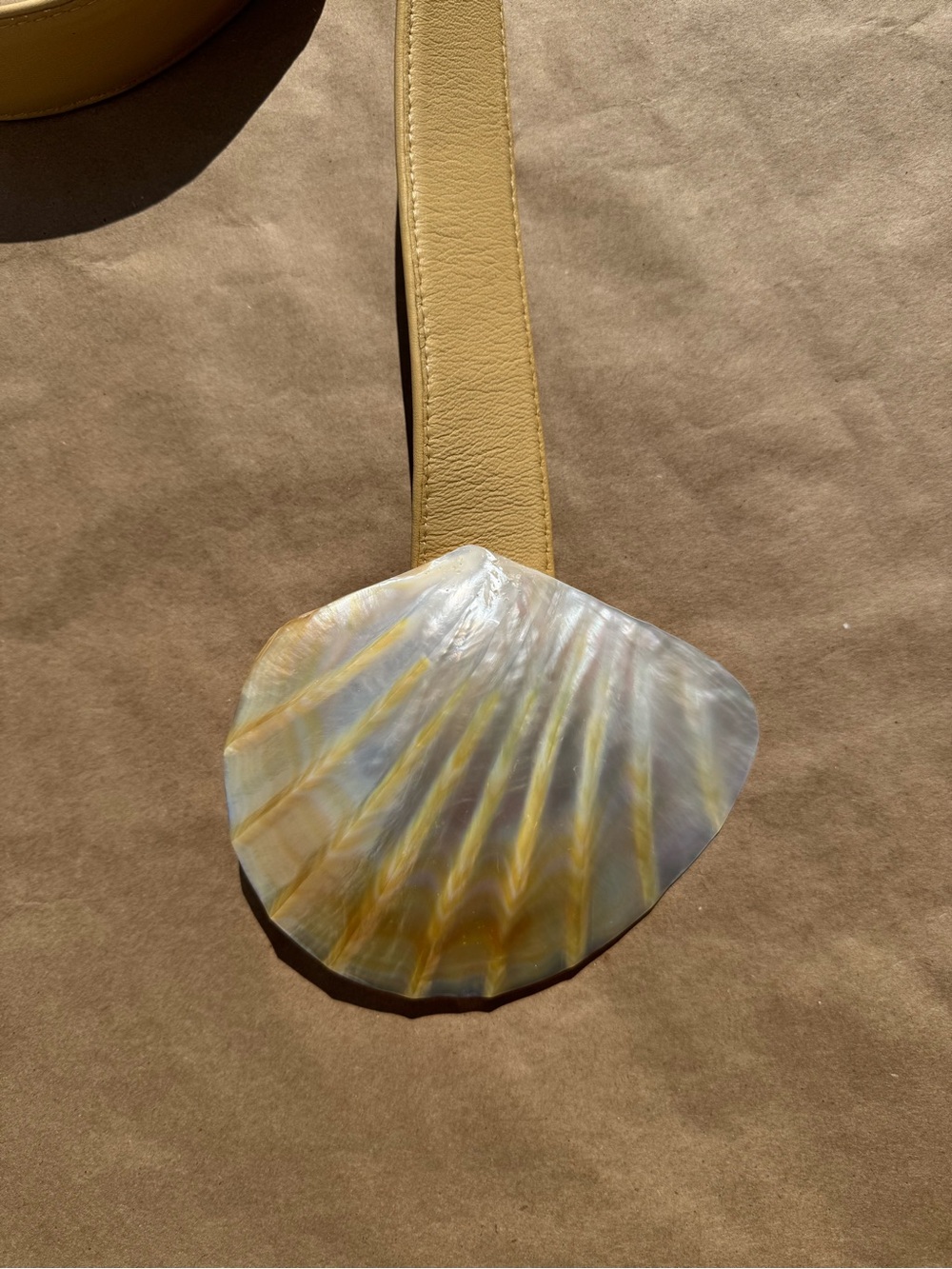 Statement Ocean Shell Belt - Picture 3 of 6